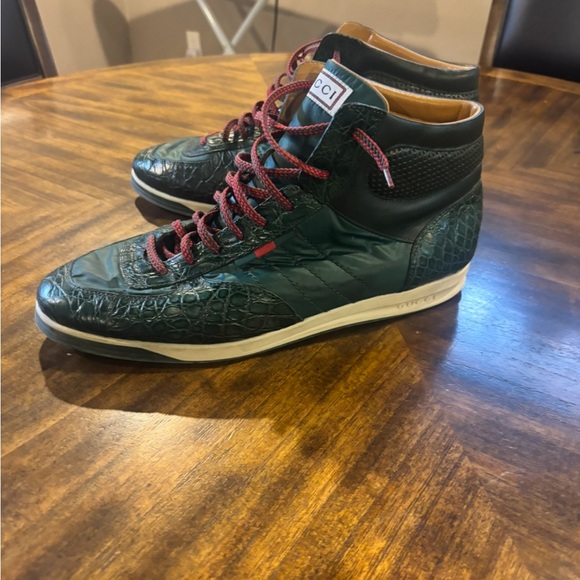 Gucci Green and Red High-Top Sneakers - Picture 2 of 3